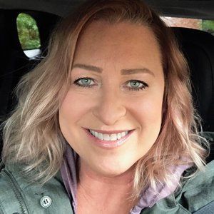 Meet your Posher, Lori